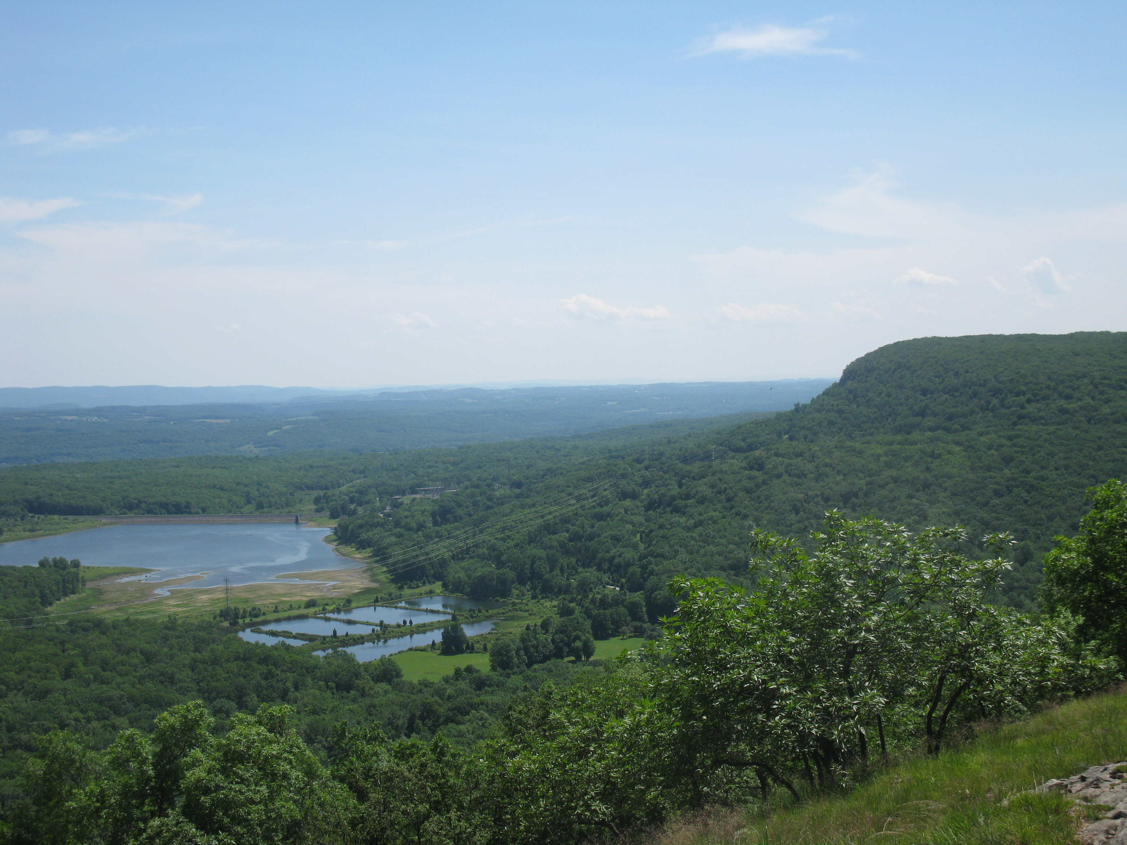 Lower Yard's Creek Reservoir - Coppermines Trail to Kittatinny Ridge - Photo: Daniel Chazin