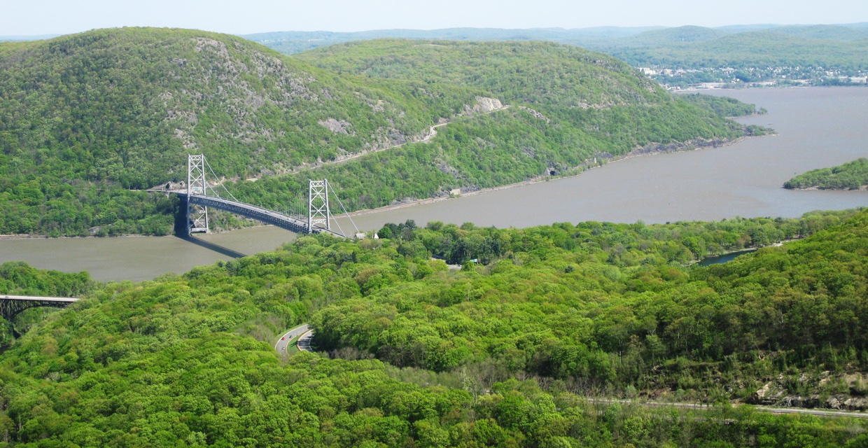 Bear Mountain Bridge and the Hudson River from Popolopen Torne - Harriman-Bear Mountain State Parks - Photo: Daniel Chazin Bear Mountain Bridge and the Hudson River from Popolopen Torne - Harriman-Bear Mountain State Parks - Photo: Daniel Chazin