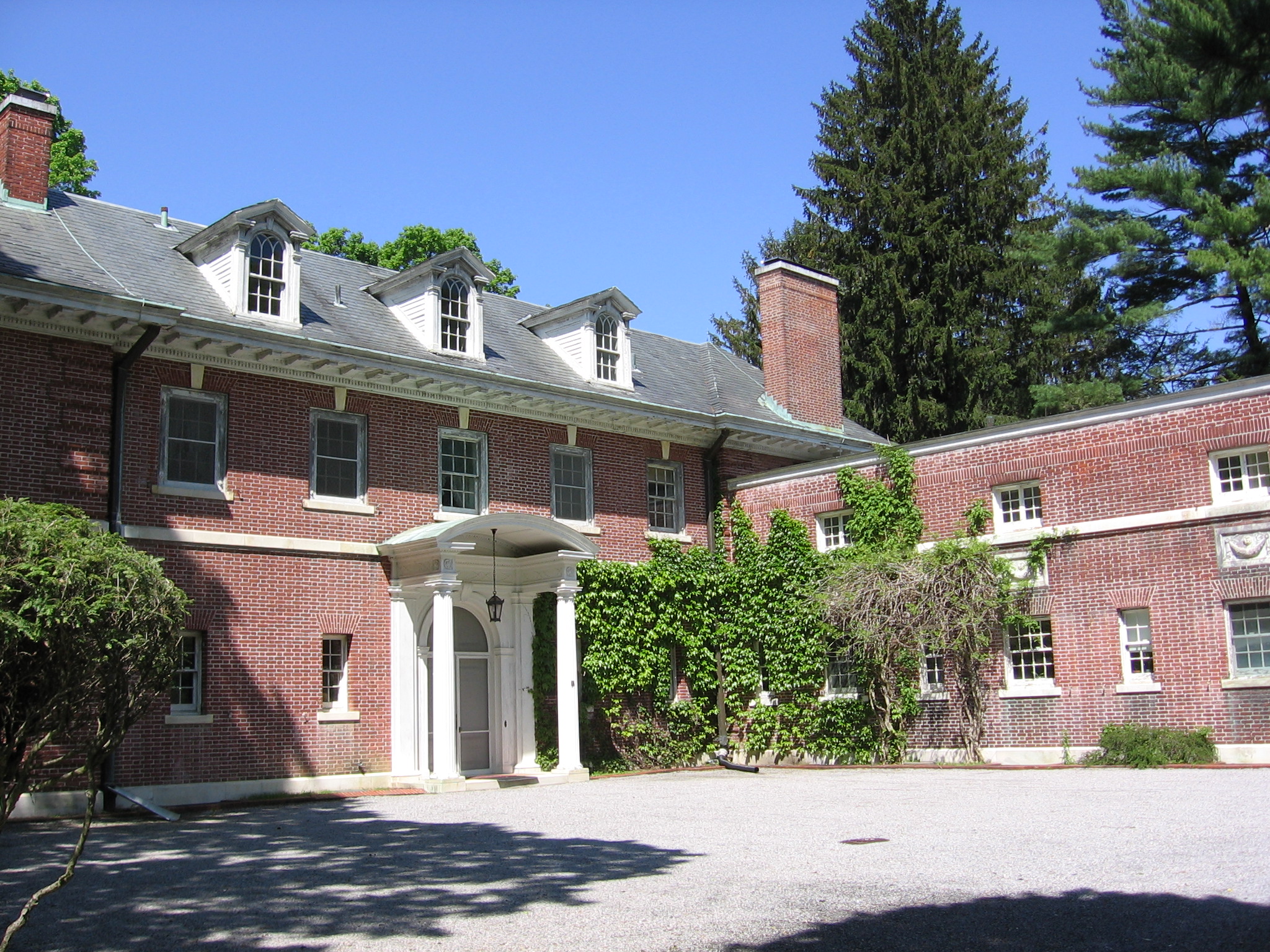 The mansion at Merestead Photo: Jane Daniels