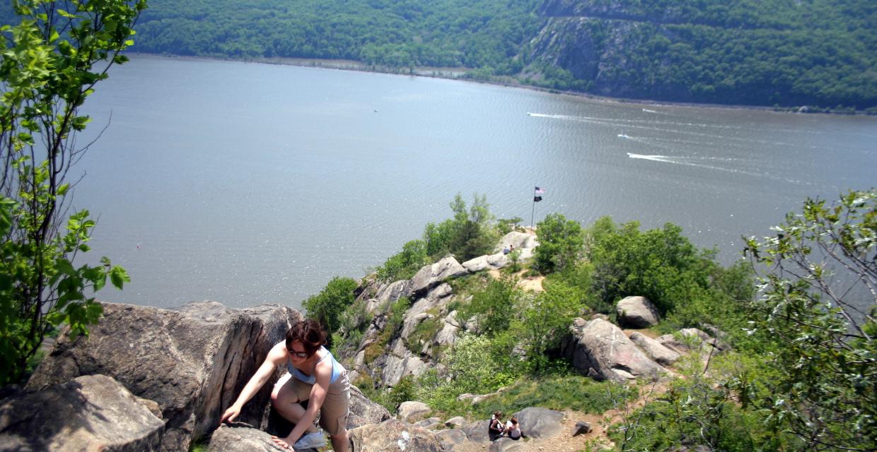 Climbing up Breakneck Ridge - Photo credit: Audrius Juskelis