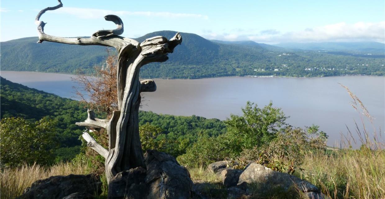 Hudson River from atop Sugarloaf Mountain - Photo credit: Daniela Wagstaff